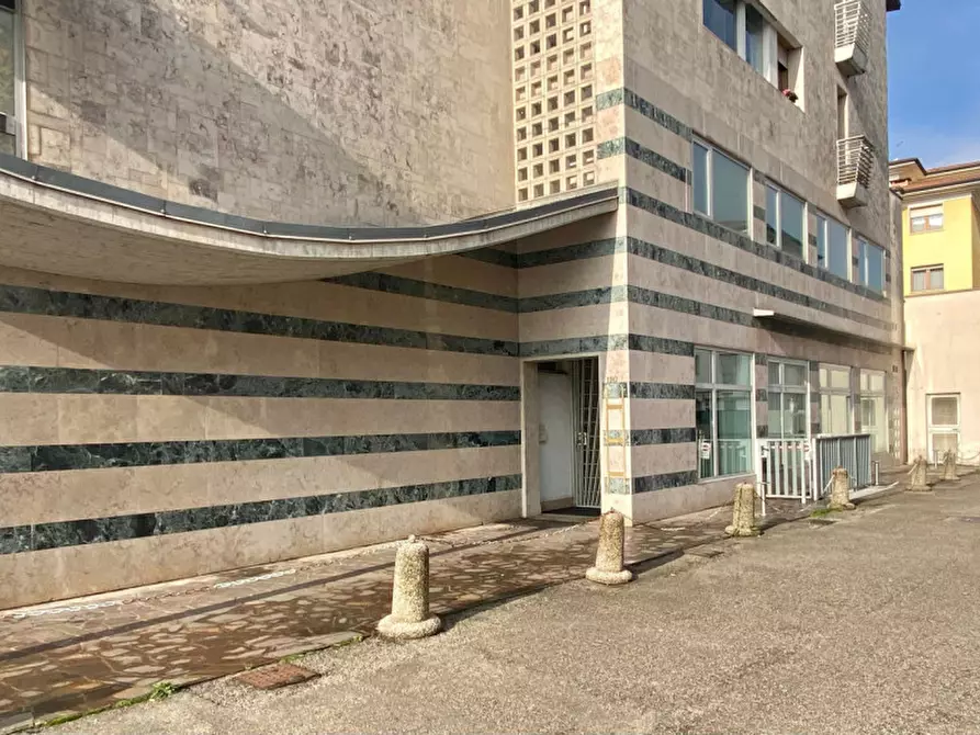 Immagine 38 di Attico in vendita  in Viale Verona, 120 a Vicenza