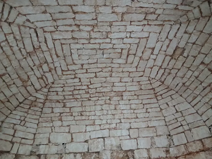 Immagine 2 di Casa indipendente in vendita  a Ostuni