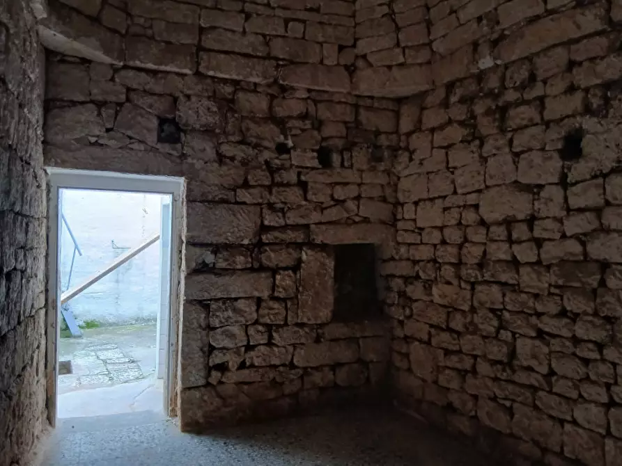 Immagine 9 di Casa indipendente in vendita  a Ostuni