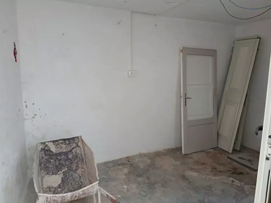 Immagine 10 di Casa indipendente in vendita  a Ostuni