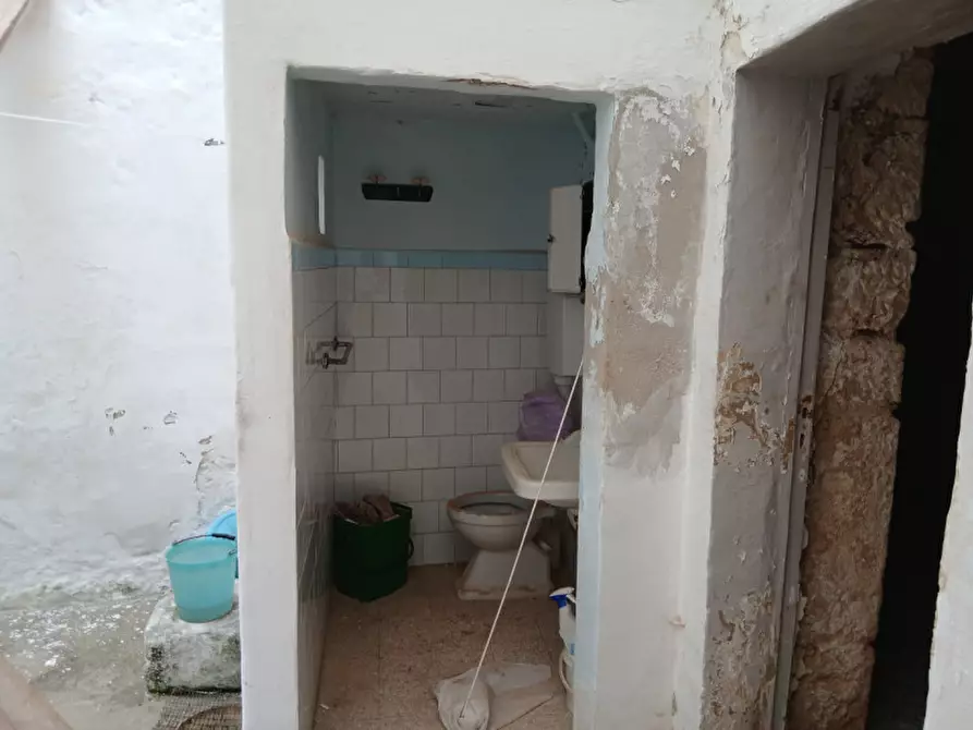 Immagine 11 di Casa indipendente in vendita  a Ostuni