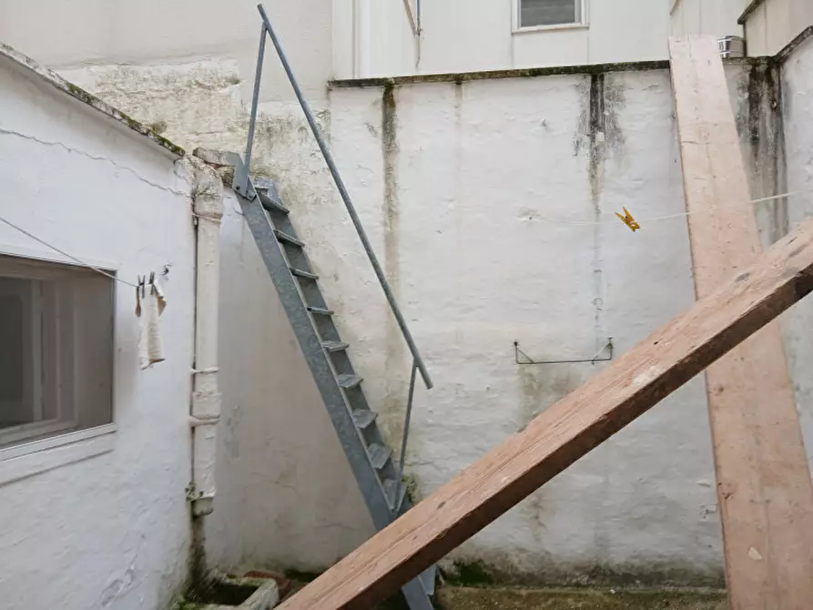 Immagine 12 di Casa indipendente in vendita  a Ostuni