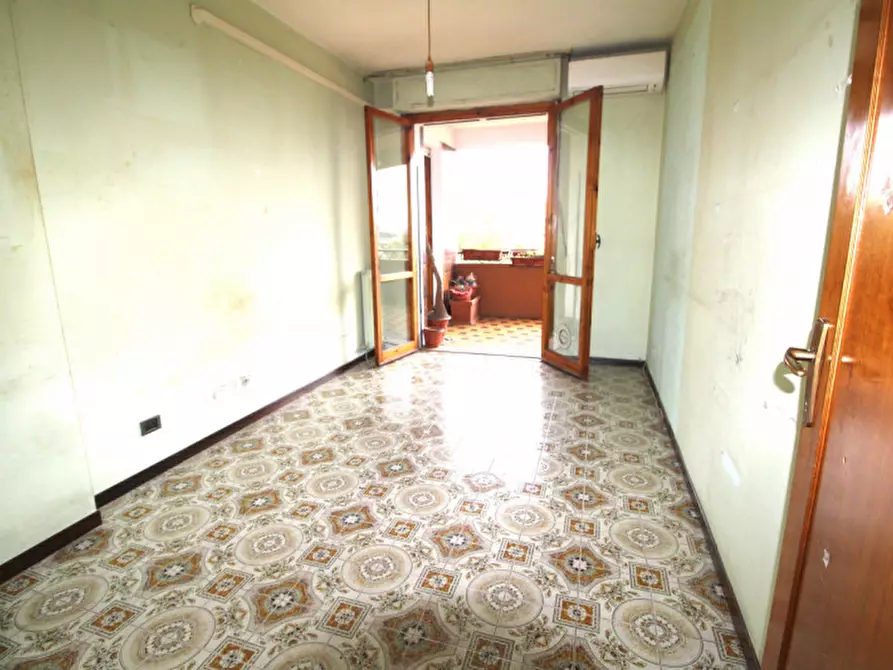 Immagine 5 di Appartamento in vendita  in Via Curzio Malaparte a Roma