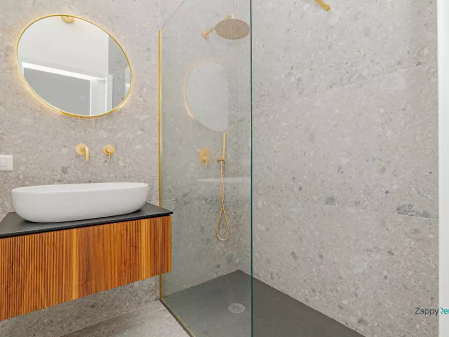 Immagine 19 di Appartamento in affitto  in Via Mauro Macchi a Milano