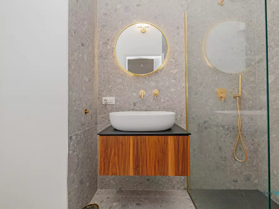 Immagine 20 di Appartamento in affitto  in Via Mauro Macchi a Milano