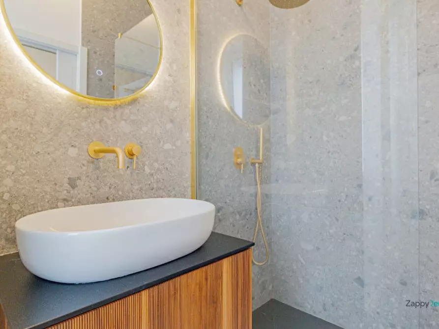 Immagine 21 di Appartamento in affitto  in Via Mauro Macchi a Milano