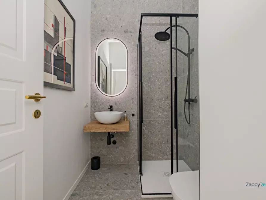 Immagine 32 di Appartamento in affitto  in Via Mauro Macchi a Milano