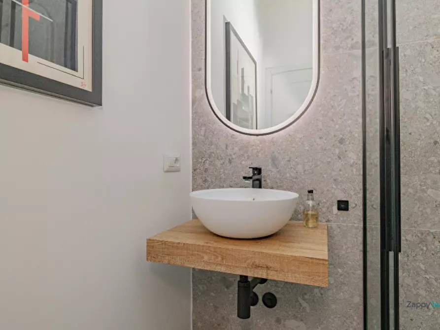 Immagine 34 di Appartamento in affitto  in Via Mauro Macchi a Milano