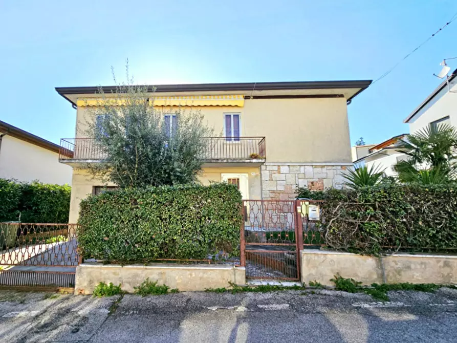 Immagine 1 di Casa indipendente in vendita  in Via John Fitzgerald Kennedy a Este