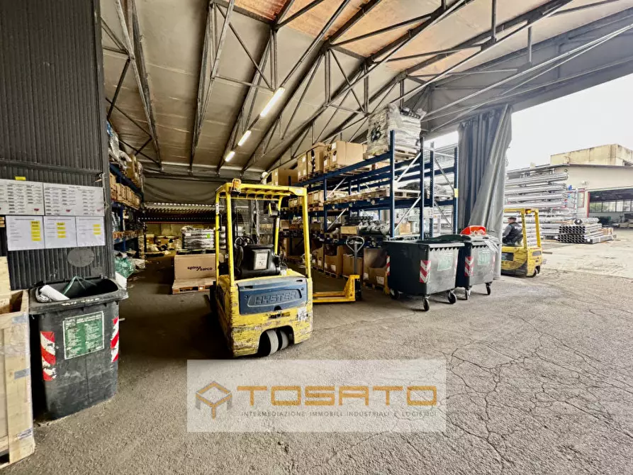 Immagine 21 di Capannone industriale in vendita  a Verona