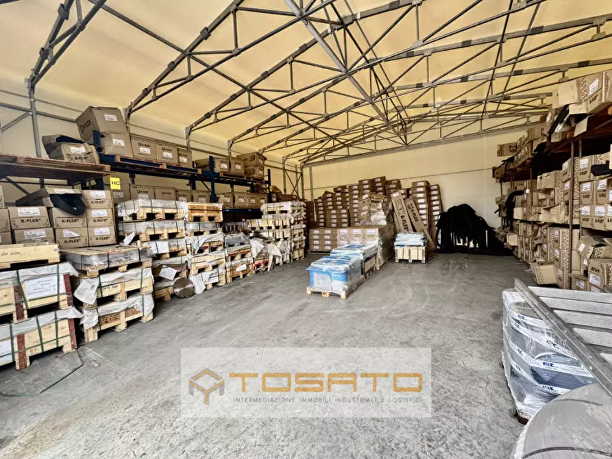 Immagine 27 di Capannone industriale in vendita  a Verona