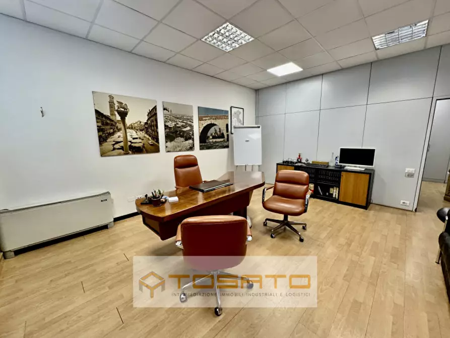 Immagine 34 di Capannone industriale in vendita  a Verona