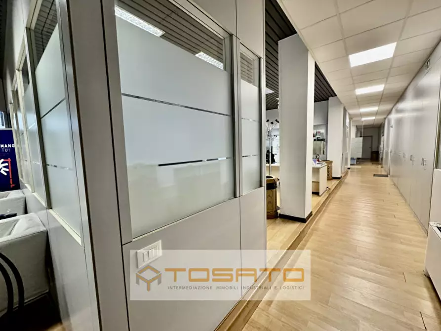 Immagine 41 di Capannone industriale in vendita  a Verona
