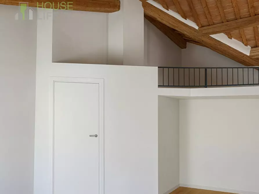 Immagine 3 di Appartamento in vendita  in Via Roma a Zanè