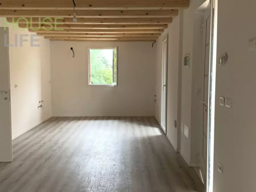 Immagine 2 di Appartamento in vendita  in Via Faccin a Schio