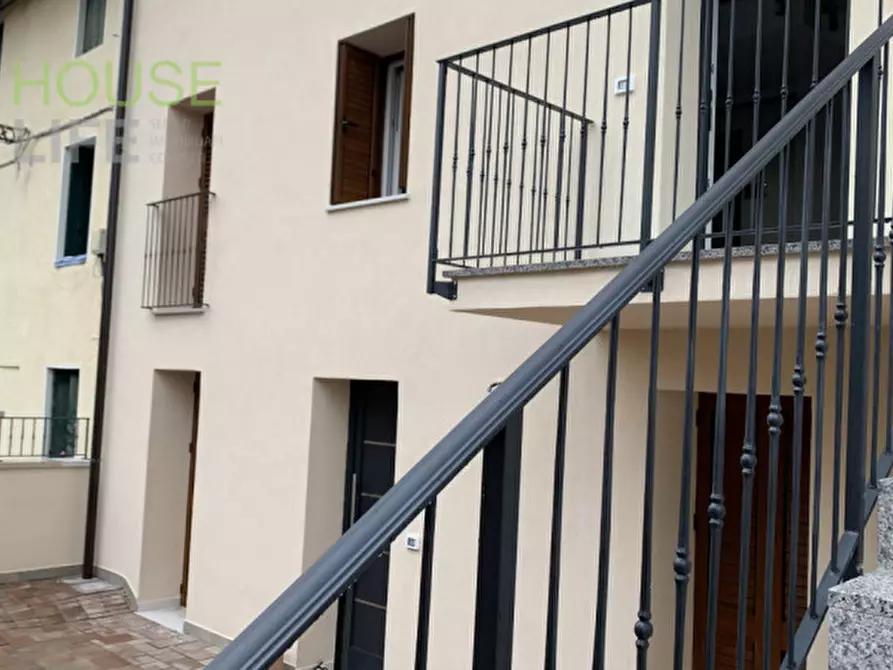 Immagine 11 di Appartamento in vendita  in Via Faccin a Schio