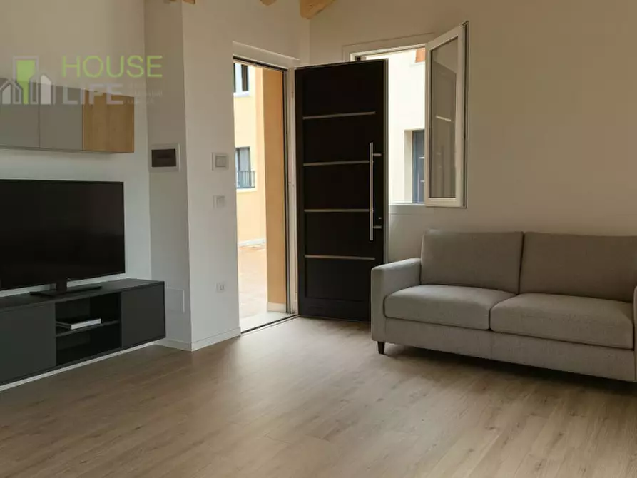 Immagine 3 di Appartamento in vendita  in Via Faccin a Schio