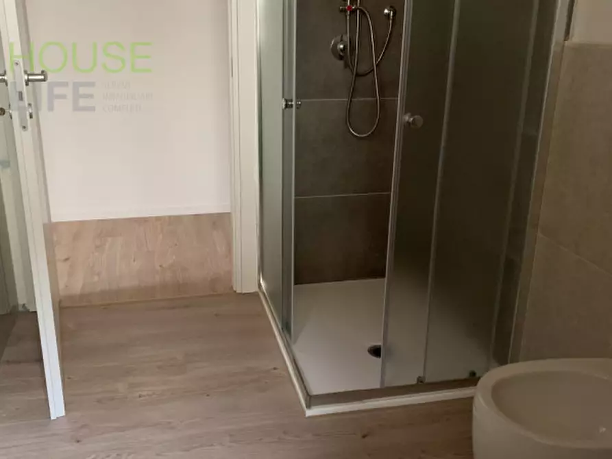 Immagine 5 di Appartamento in vendita  in Via Faccin a Schio