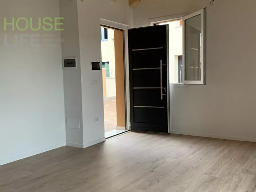 Immagine 11 di Appartamento in vendita  in Via Faccin a Schio