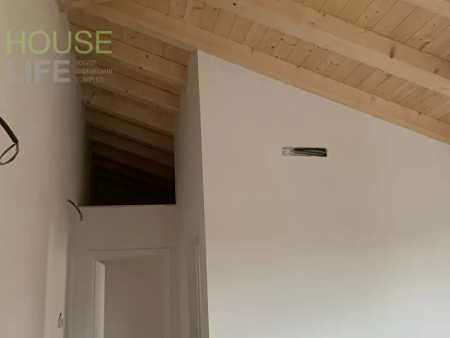 Immagine 14 di Appartamento in vendita  in Via Faccin a Schio