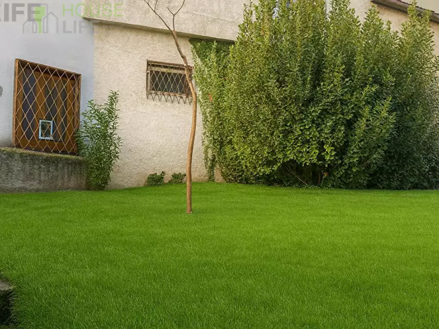 Immagine 1 di Villetta a schiera in vendita  in Via della Libertà a Piovene Rocchette