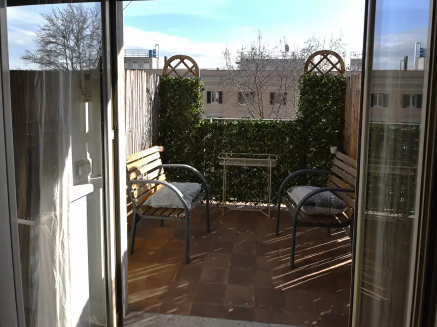 Immagine 1 di Appartamento in vendita  in Viale di Trastevere a Roma