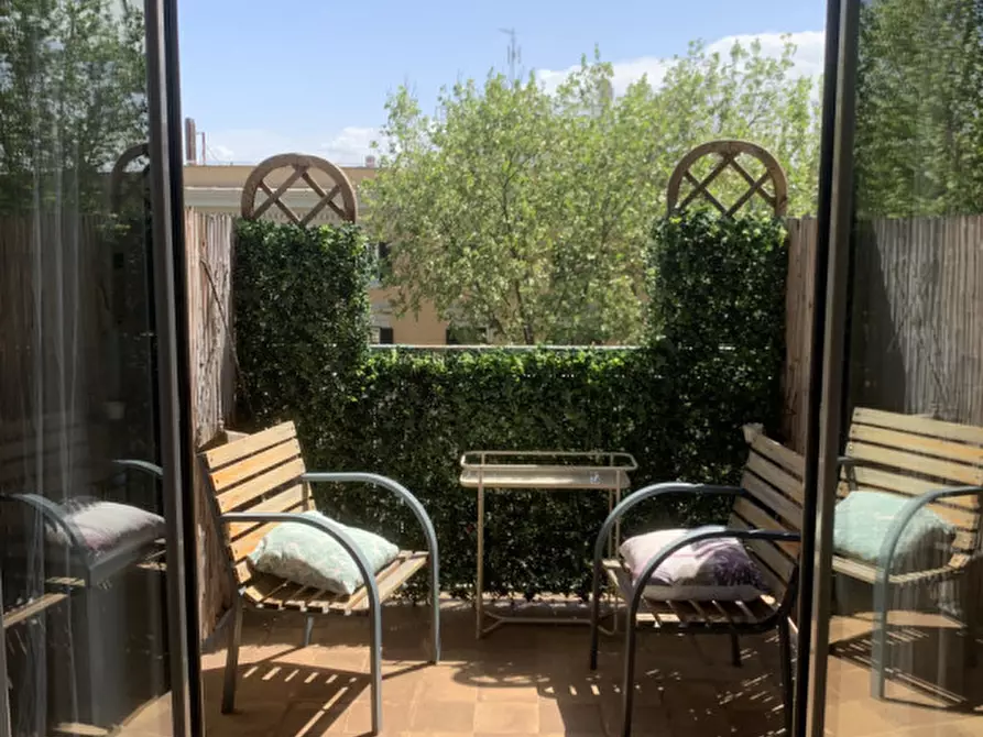 Immagine 1 di Appartamento in vendita  in Viale di Trastevere a Roma
