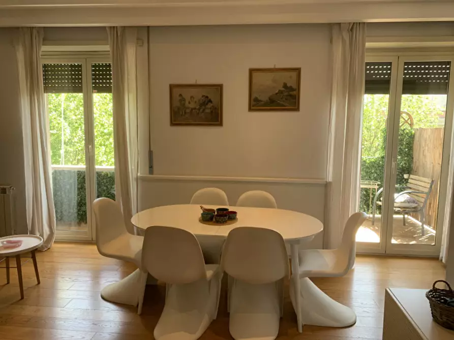 Immagine 9 di Appartamento in vendita  in Viale di Trastevere a Roma