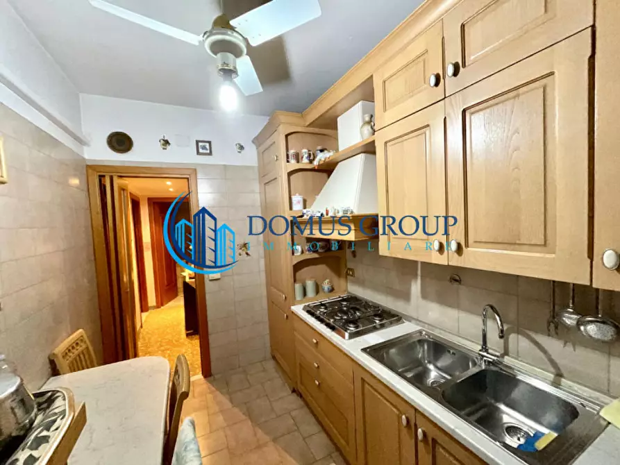 Immagine 12 di Appartamento in vendita  in Viale Guglielmo Marconi a Roma