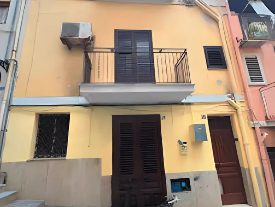 Immagine 2 di Palazzo in vendita  in Via Firenze, 29 a Carini