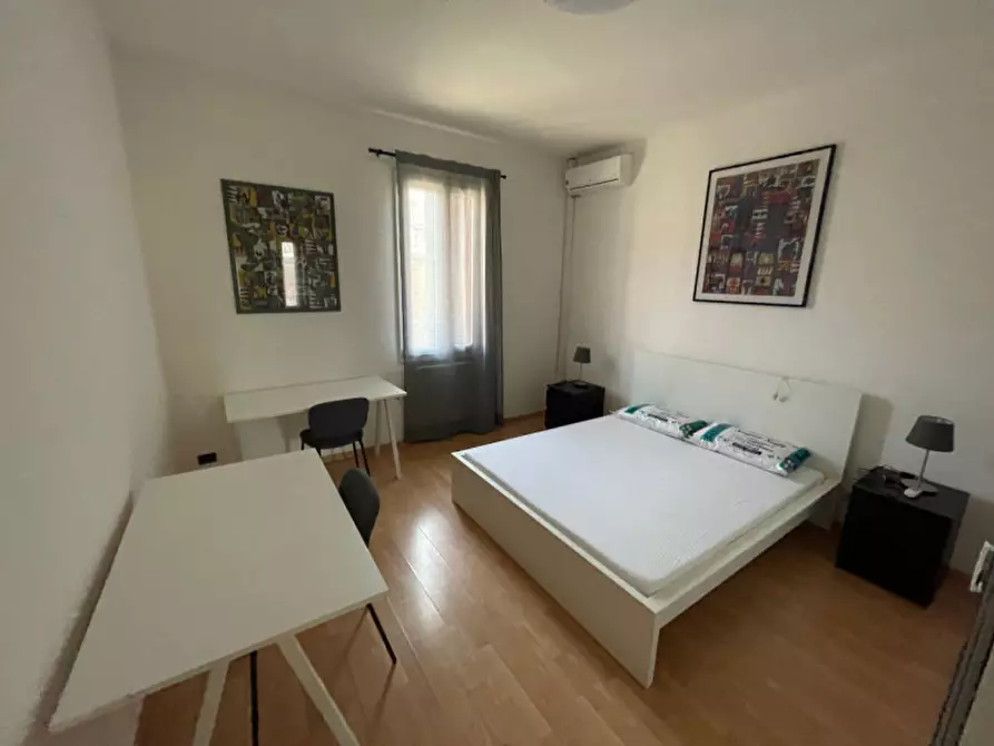 Immagine 3 di Camera in affitto  in Via Giuseppe Massarenti a Bologna