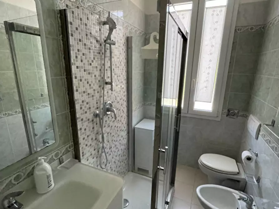 Immagine 6 di Camera in affitto  in Via Giuseppe Massarenti a Bologna