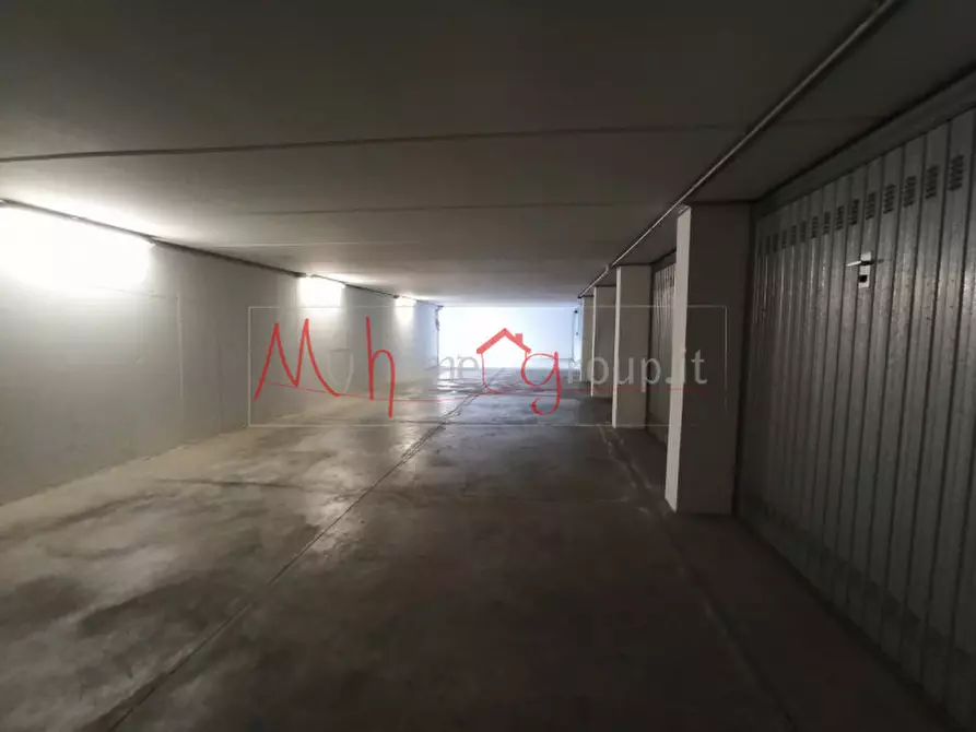 Immagine 3 di Garage in affitto  in Via Settembrini a Padova
