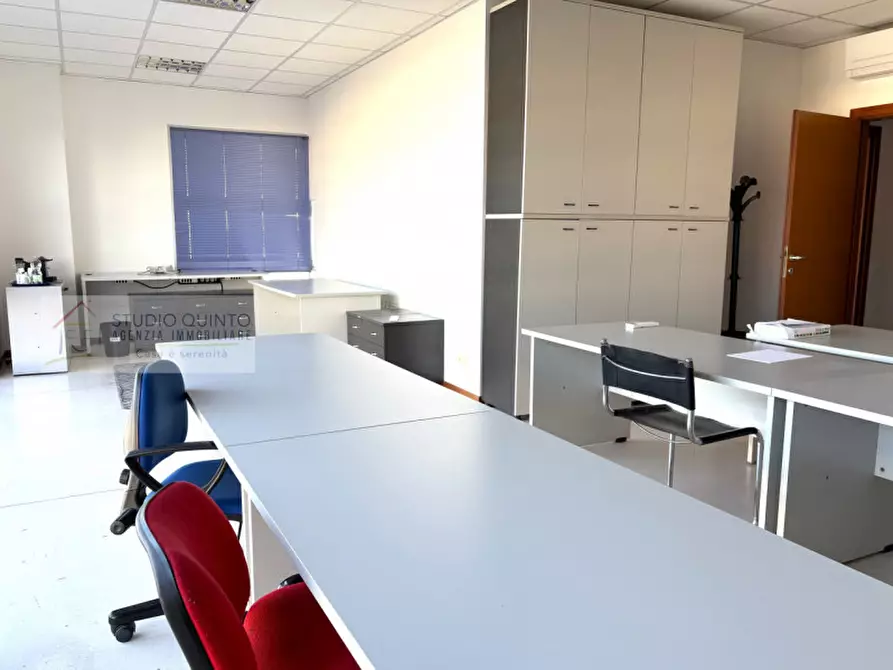 Immagine 2 di Ufficio in affitto  a Quinto Di Treviso