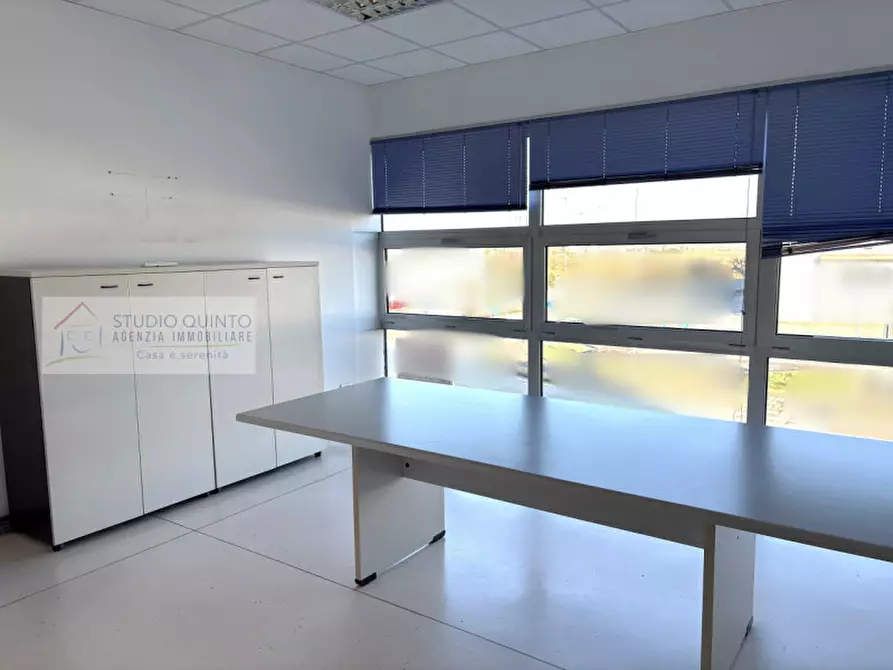 Immagine 4 di Ufficio in affitto  a Quinto Di Treviso