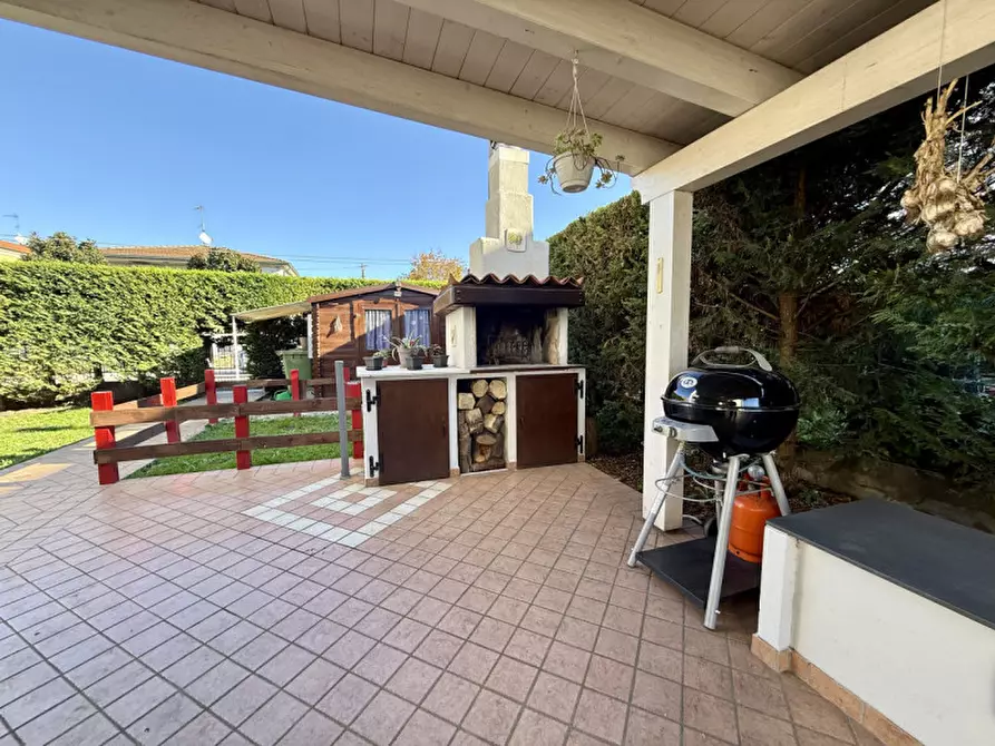 Immagine 15 di Casa bifamiliare in vendita  in Via Deserto a Este