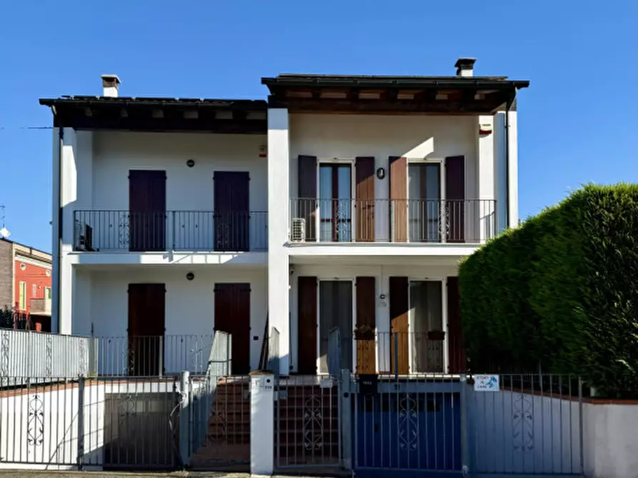 Immagine 21 di Casa bifamiliare in vendita  in Via Deserto a Este