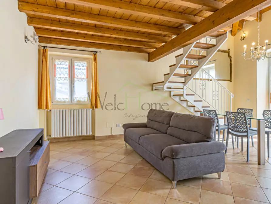 Immagine 1 di Appartamento in affitto  in Piazza Roma a Albavilla