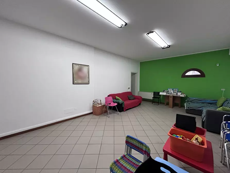 Immagine 11 di Ufficio in vendita  in VIA PEDAGNI 8 a Veggiano