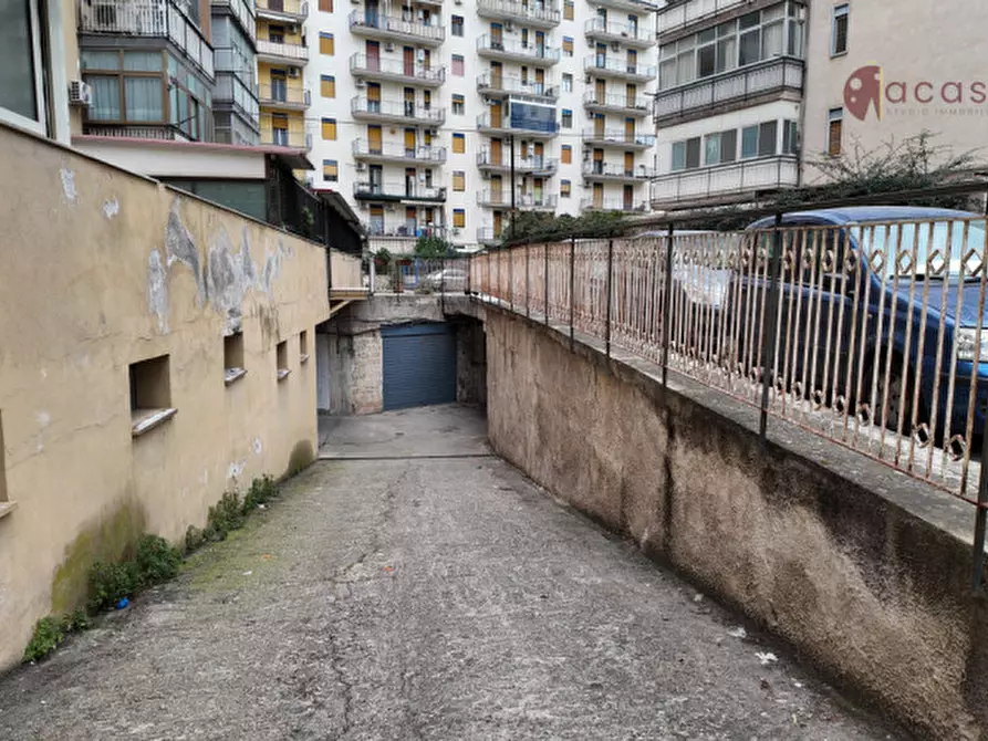 Immagine 2 di Garage in vendita  in Via Giuseppe Li Bassi 76 a Palermo
