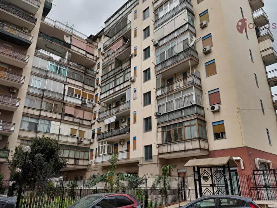 Immagine 10 di Garage in vendita  in Via Giuseppe Li Bassi 76 a Palermo