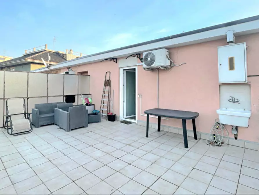 Immagine 5 di Attico in vendita  in Via Luigi Marchetti a Pescara