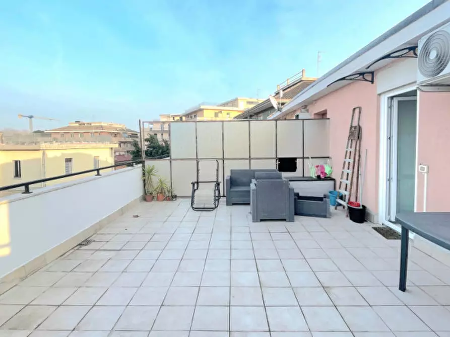 Immagine 6 di Attico in vendita  in Via Luigi Marchetti a Pescara