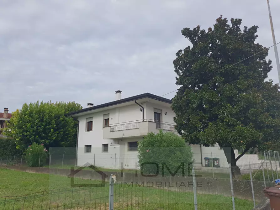 Immagine 4 di Villa in affitto  in Via degli Alpini a Camisano Vicentino