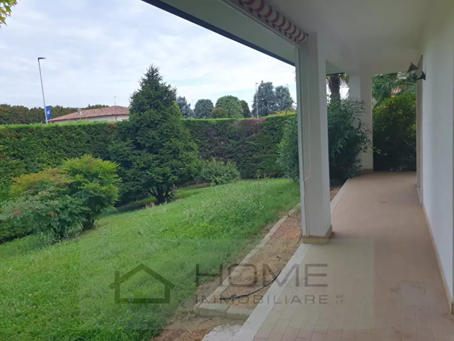 Immagine 6 di Villa in affitto  in Via degli Alpini a Camisano Vicentino