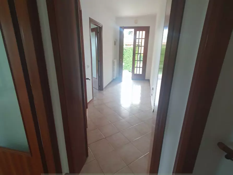 Immagine 17 di Villa in affitto  in Via degli Alpini a Camisano Vicentino