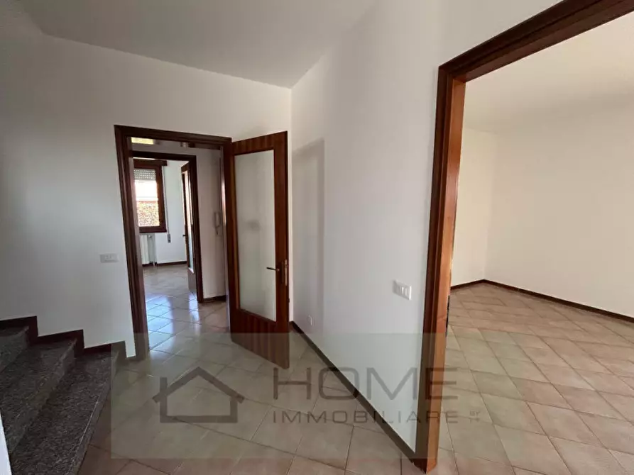 Immagine 17 di Villa in affitto  in Via degli Alpini a Camisano Vicentino