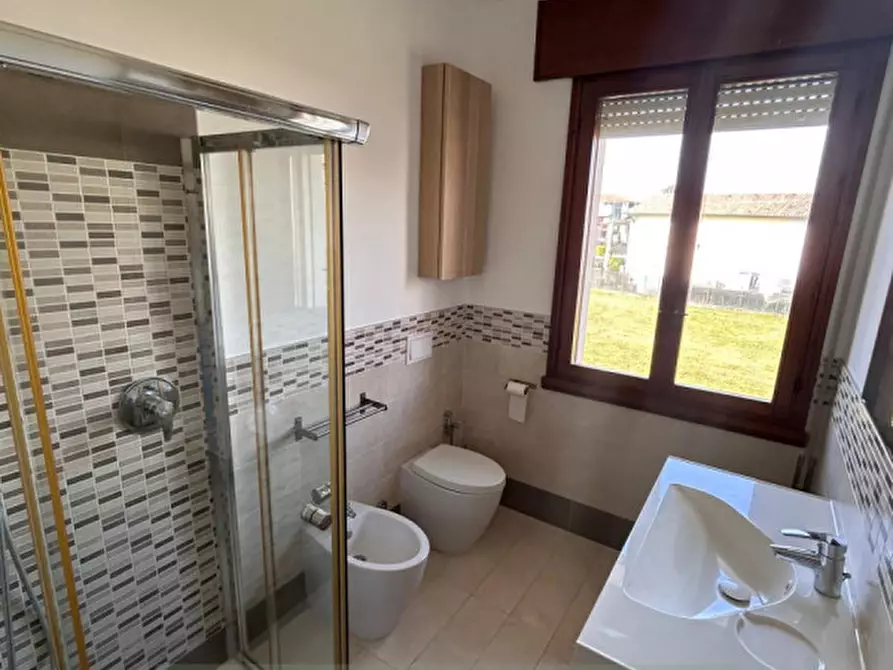 Immagine 18 di Villa in affitto  in Via degli Alpini a Camisano Vicentino