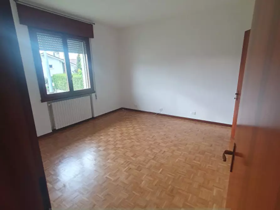 Immagine 22 di Villa in affitto  in Via degli Alpini a Camisano Vicentino