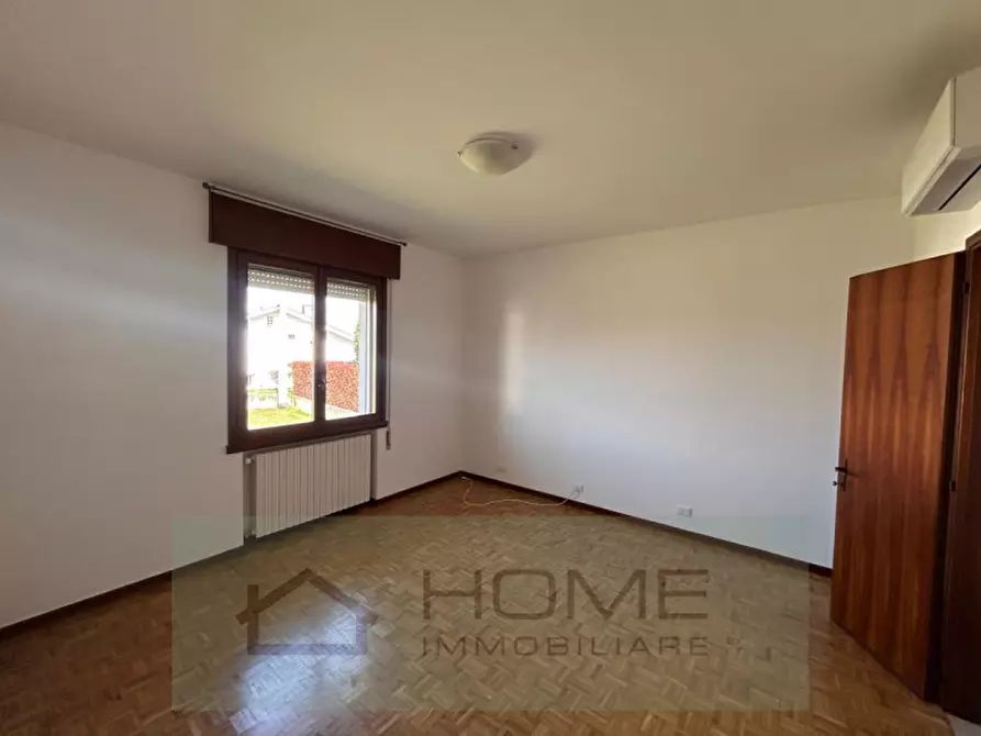 Immagine 22 di Villa in affitto  in Via degli Alpini a Camisano Vicentino
